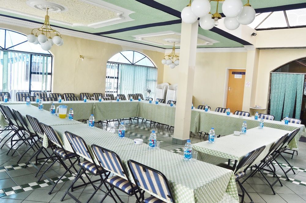 Horizon Inn Harare Bagian luar foto