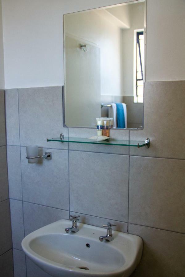 Horizon Inn Harare Bagian luar foto