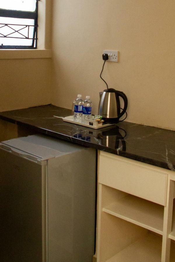 Horizon Inn Harare Bagian luar foto