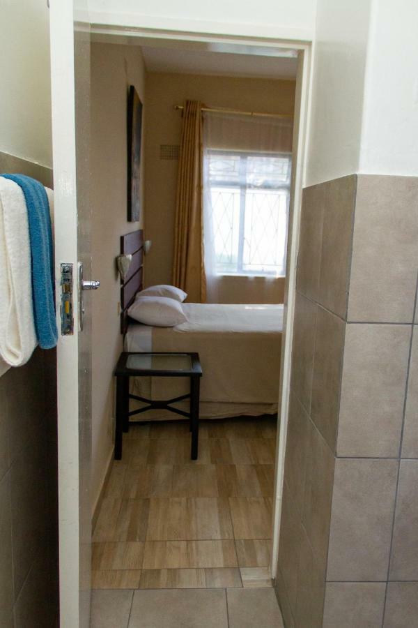 Horizon Inn Harare Bagian luar foto